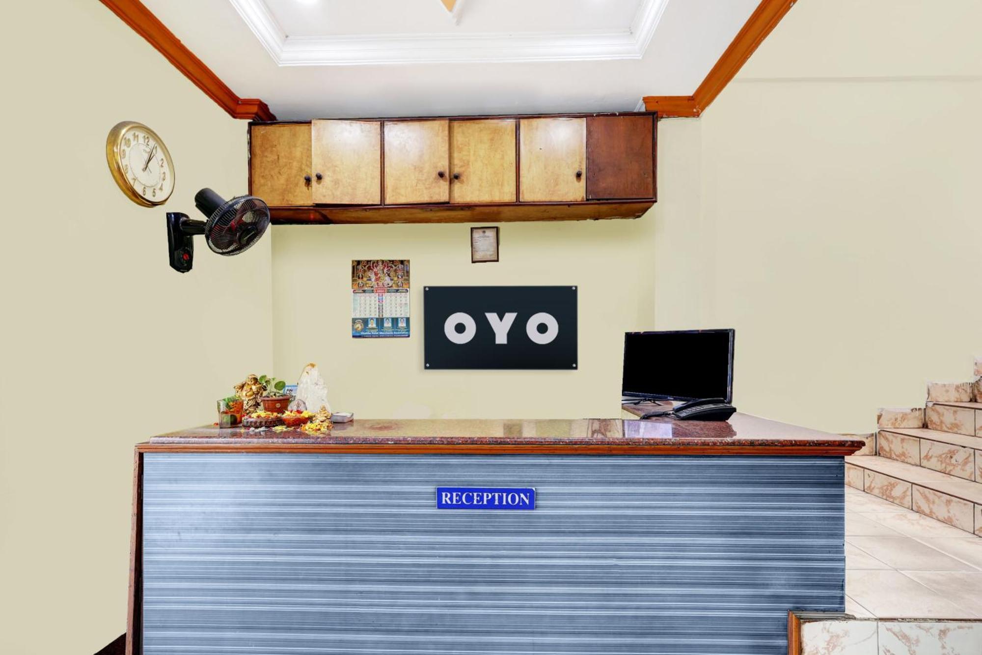 Hotel O Gangothri Lodge 비사카파트남 외부 사진