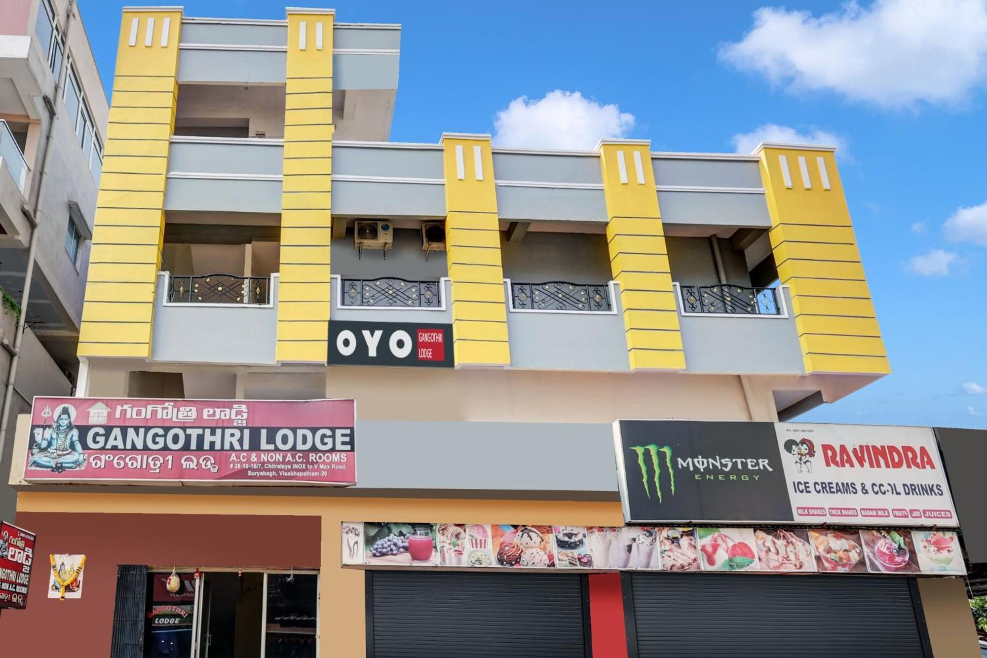 Hotel O Gangothri Lodge 비사카파트남 외부 사진